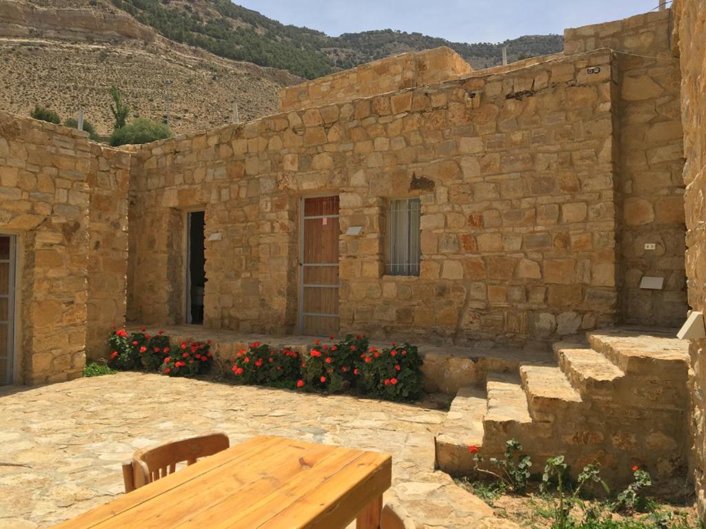 Wadi Dana Lodge - نزل وادي ضانا Zewnętrze zdjęcie