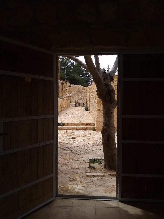 Wadi Dana Lodge - نزل وادي ضانا Zewnętrze zdjęcie